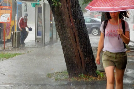 NARANDŽASTO UPOZORENJE ZA BANJALUKU Očekuje se veća količina padavina i pojava grada