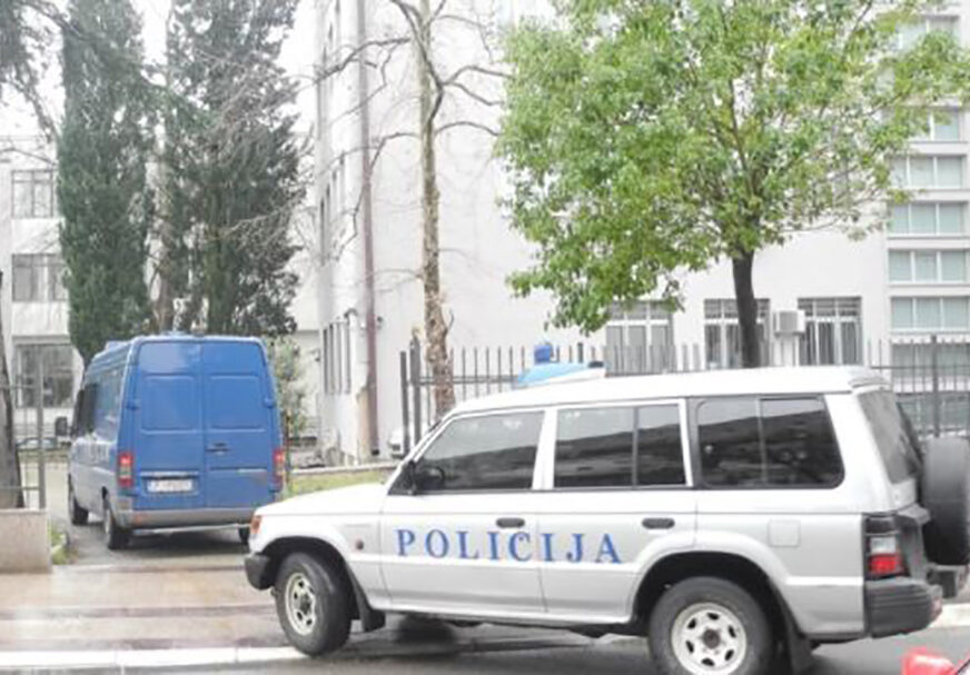 "Napad na službeno vozilo - alarm za sve" Prvi čovjek policije Crne Gore o napadu na automobil u kojem je bila Krivokapićeva kćerka