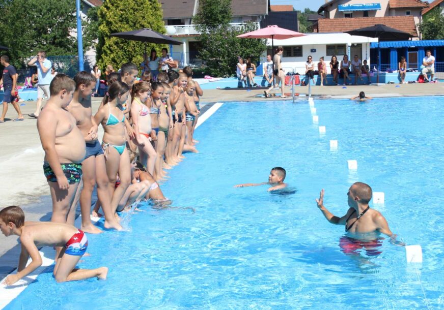 FOTO: USTUPLJENA FOTOGRAFIJA