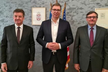 RAZGOVORI U BRISELU Vučić: EU želi ključnu ulogu u dijalogu Beograda i Prištine