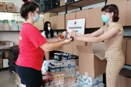 HUMANOST NA DJELU Banjalučki Crveni krst podijelio 200 paketa hrane najugroženijim građanima