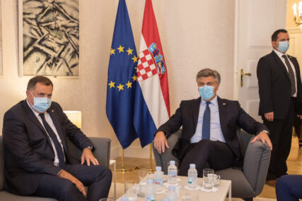 "U ZAGREBU SAM BORAVIO SASVIM LEGITIMNO" Dodik odgovorio na prozivke iz Sarajeva