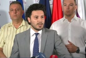 “Situacija je vrlo jasna” Abazović tvrdi da ukoliko Vlada ne padne, u ponedjeljak kreće velika rekonstrukcija