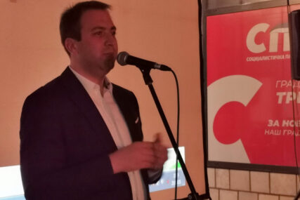 "SNAGA U ZAJEDNIŠTVU" Kandidate za odbornike u Trebinju predstavio SPS