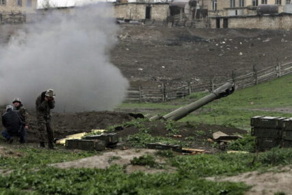 POGINULO ŠEST CIVILA, 19 POVRIJEĐENO Bjesne sukobi u regionu Nagorno-Karabah između Azerbejdžana i Jermenije