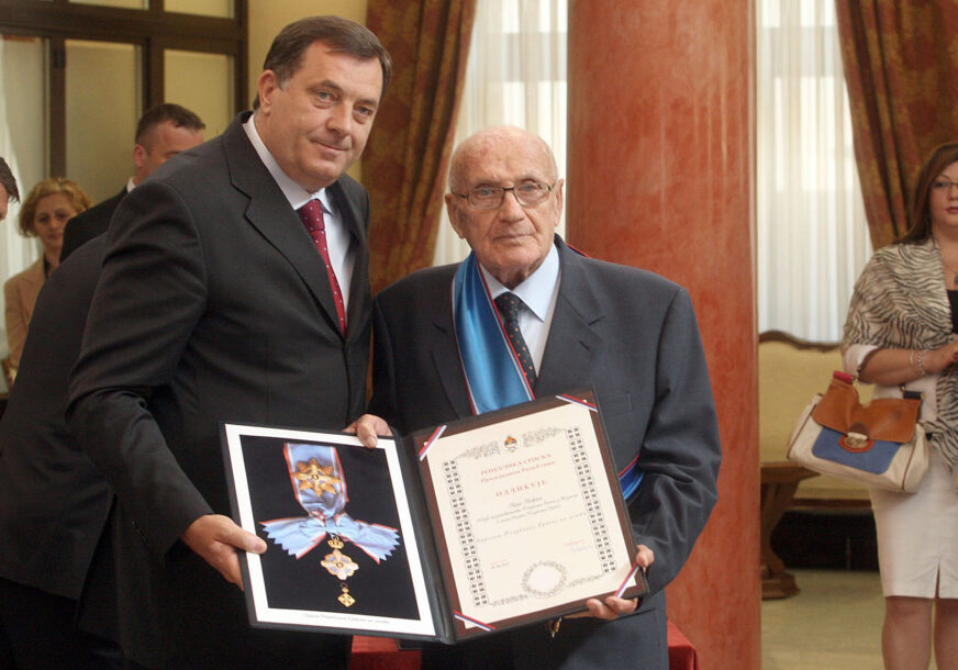 "ZBOGOM, ARIE" Milorad Dodik se oprostio od velikog prijatelja