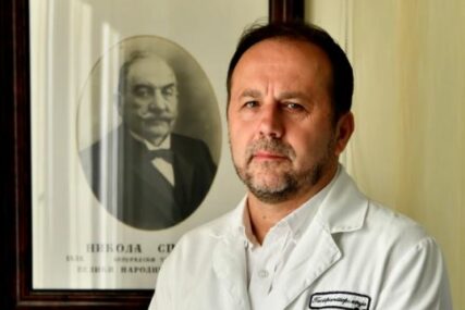 "Broj pacijenata sve veći" Dr Svorcan ističe da količina kiseonika koja se trenutno potroši za dan, ranije se trošila za šest mjeseci u Srbiji