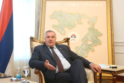 VIŠKOVIĆ PORUČUJE "Budžet za 2021. godinu biće budžet štednje institucija Srpske"