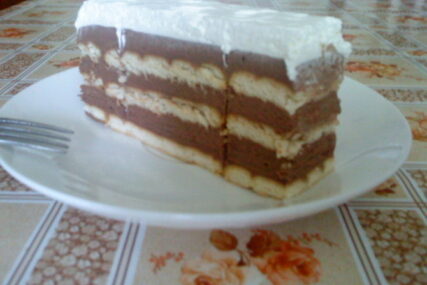 NEODOLJIVA KOMBINACIJA Torta sa keksom i nes kafom TAKO JE DOBRA