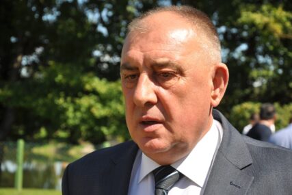 PODNESEN IZVJEŠTAJ PROTIV ĐAKOVIĆA Bivši gradonačelnik Prijedora osumnjičen da je oštetio budžet grada