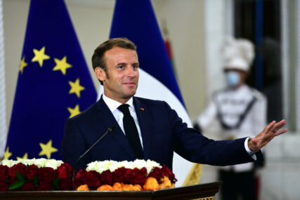 NJIHOVA VEZA JE SVE SAMO NE OBIČNA Francuski predsjednik se zbog žene odrekao djece