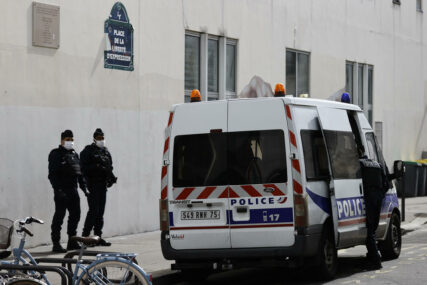 RANJENA DVA POLICAJCA Oružani incident u francuskom gradu