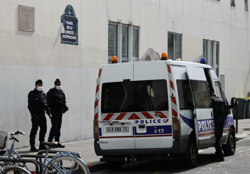 RANJENA DVA POLICAJCA Oružani incident u francuskom gradu