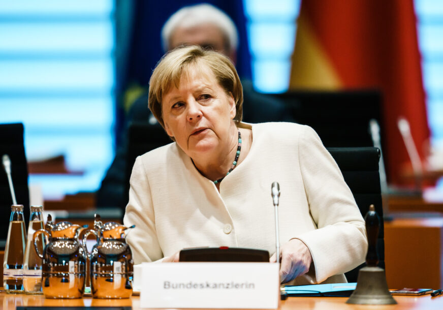 RASTE BROJ ZARAŽENIH Merkel se zalaže za NOVE RESTRIKTIVNE MJERE protiv korona virusa