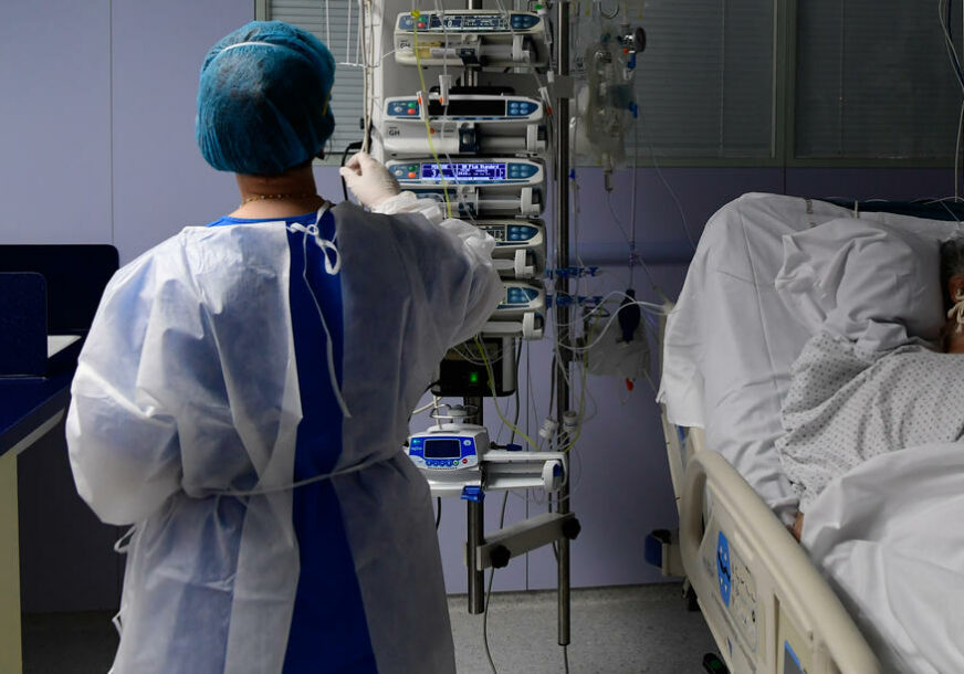 VIRUS NE MIRUJE U Crnoj Gori preminulo pet pacijenata, još 290 zaraženih