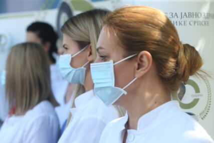 KORONA PRITISLA ZDRAVSTVENI SISTEM Medicinari premoreni,  bolnice u Srpskoj pred KOLAPSOM