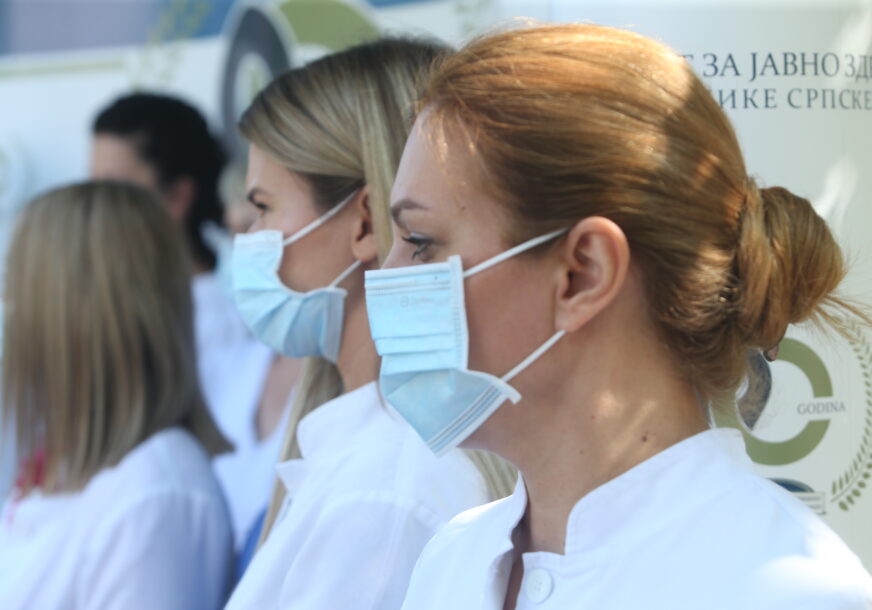 KORONA PRITISLA ZDRAVSTVENI SISTEM Medicinari premoreni,  bolnice u Srpskoj pred KOLAPSOM