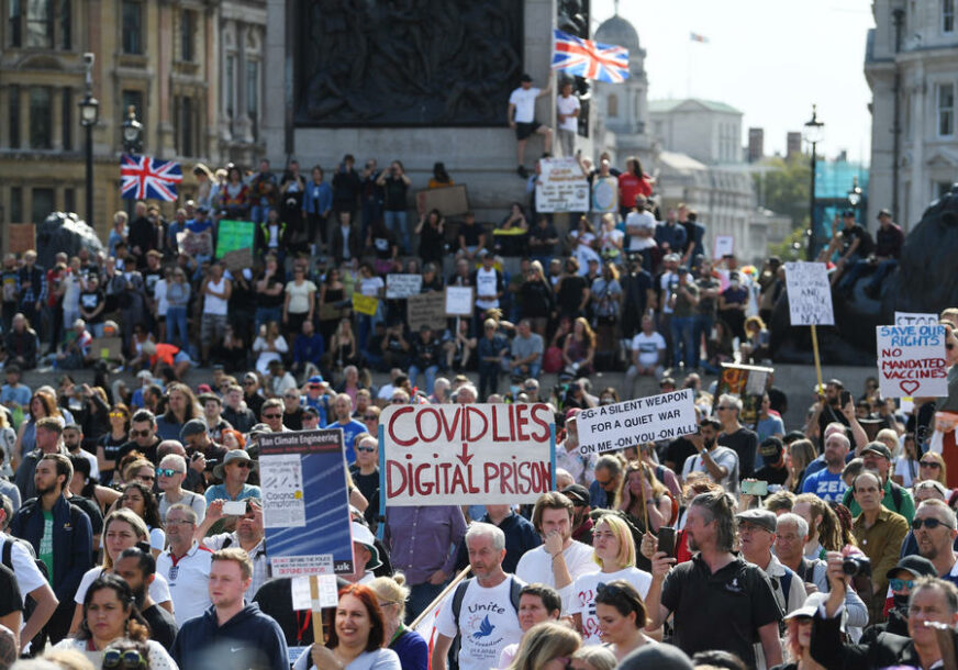 PROTEST U LONDONU Sukob policije i protivnika restriktivnih mjera