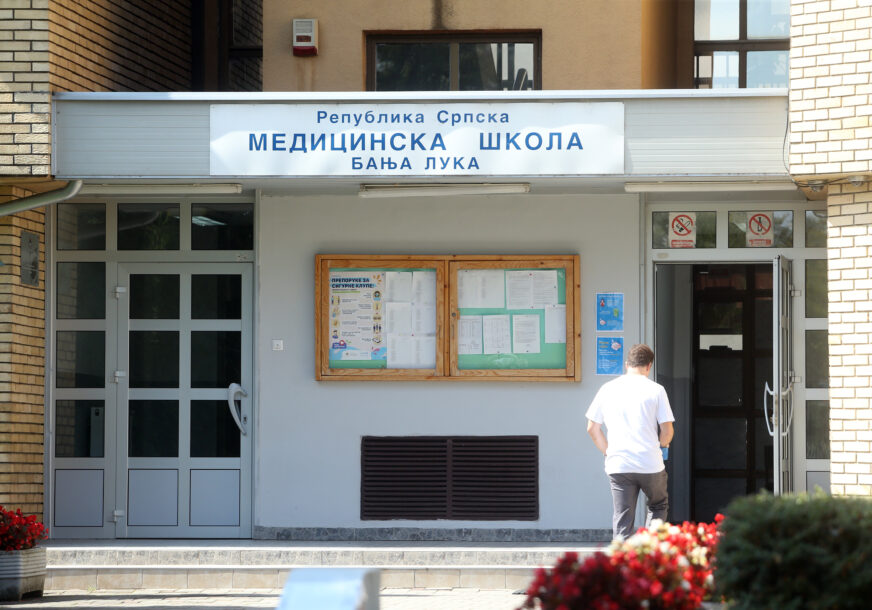 „Ili su slagali inspektoricu ili ona laže nas“ Sandić iznosi nove detalje o spornoj ekskurziji Medicinske škole