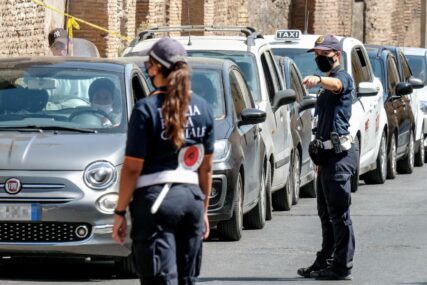 HAPŠENJE SRBINA U ITALIJI Policija ga zaustavila jer nije imao MASKU, kada su mu tražili dokumenta on ih NAPAO