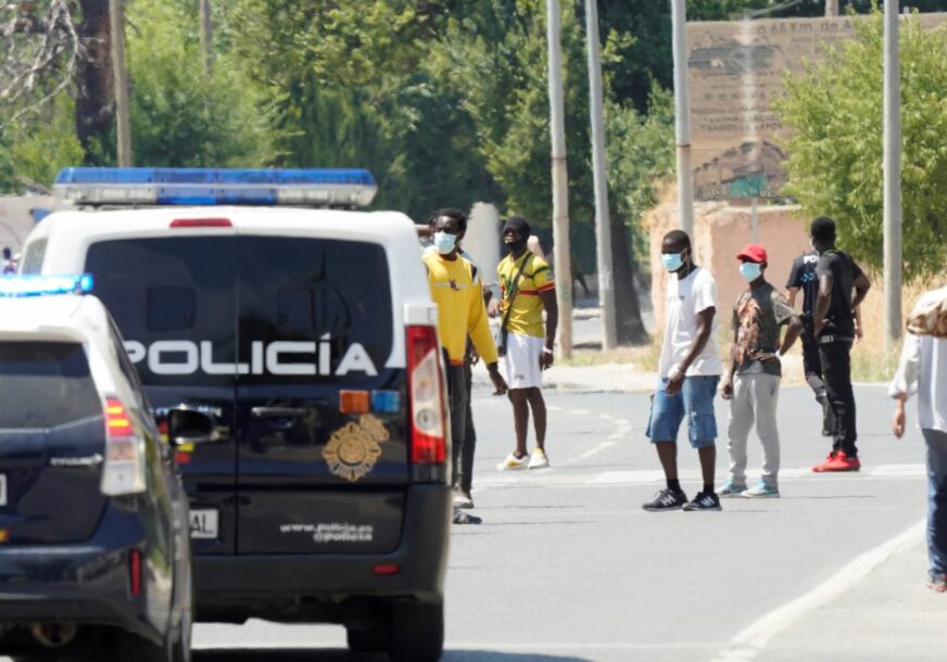 POLICIJA KONTROLIŠE MJERE RESTRIKCIJE Madrid ponovo blokiran zbog porasta oboljelih od korone