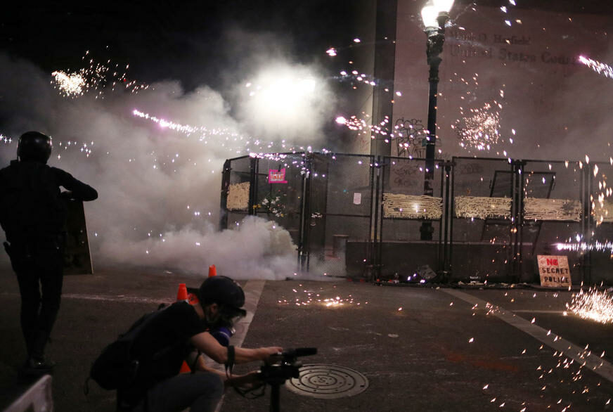 NASILNO HAPŠENJE DJEVOJČICE Protesti u Hong Kongu dobili novu dimenziju (VIDEO)