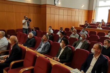 UNAPREĐENJE USLUGA Saradnja komunalnih preduzeća Srpske i Srbije