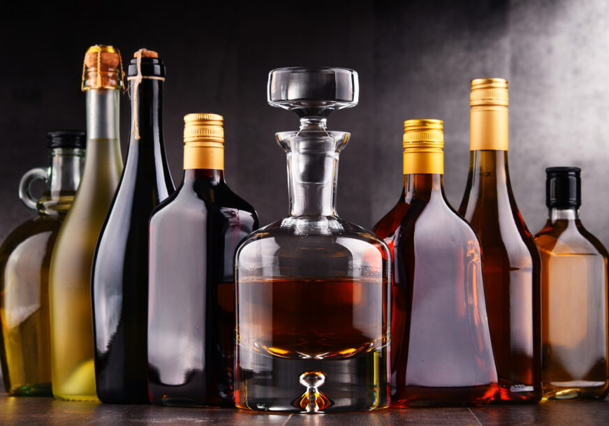 KAD ALKOHOL UZME POD SVOJE Pijan ukrao 25 flaša žestokog pića