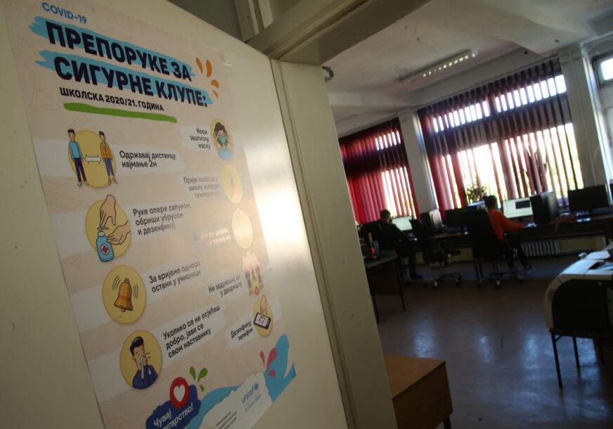 U SRED EPIDEMIJE KORONE U Crnoj Gori zatvorena škola zbog šuge