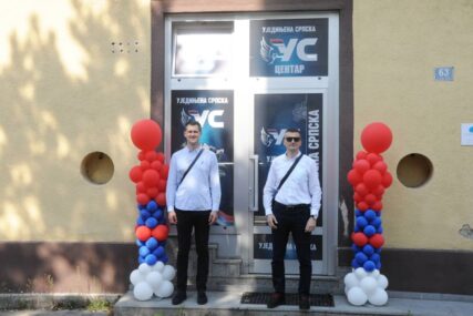 VRATA SVAKODNEVNO OTVORENA GRAĐANIMA Ujedinjena Srpska otvorila područnu kancelariju u centru Banjaluke