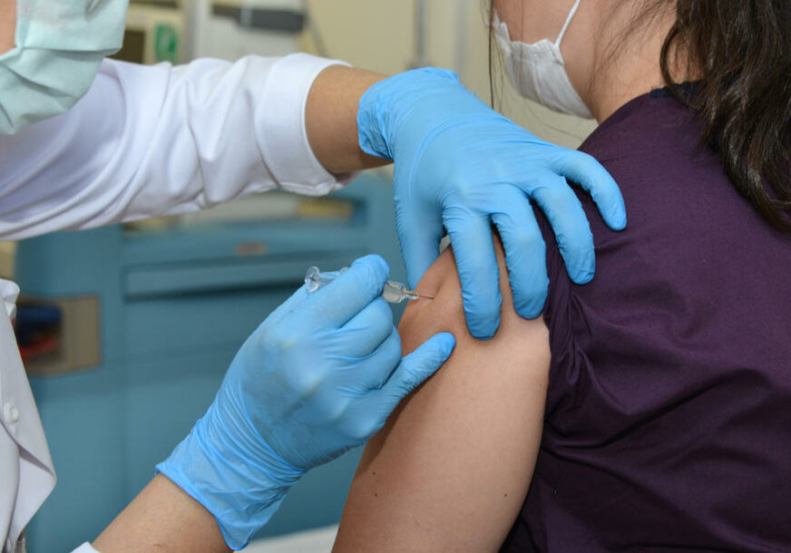 UTROŠENO 7.470 DOZA Veliko interesovanje za vakcinu protiv sezonskog gripa
