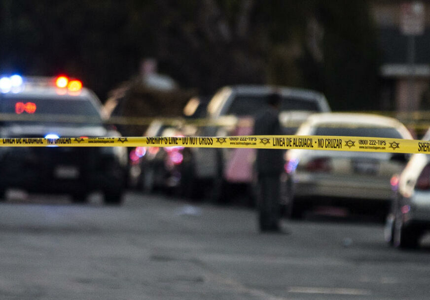JEDAN MUŠKARAC ZAROBIO NEKOLIKO LJUDI Više osoba ubijeno u pucnjavi tokom talačke krize u Oregonu