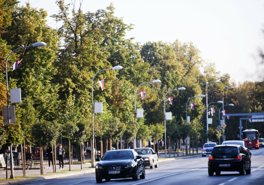 BANJALUKA U BOJAMA SRPSKE ZASTAVE Prvo obilježavanje zajedničkog praznika Srpske i Srbije