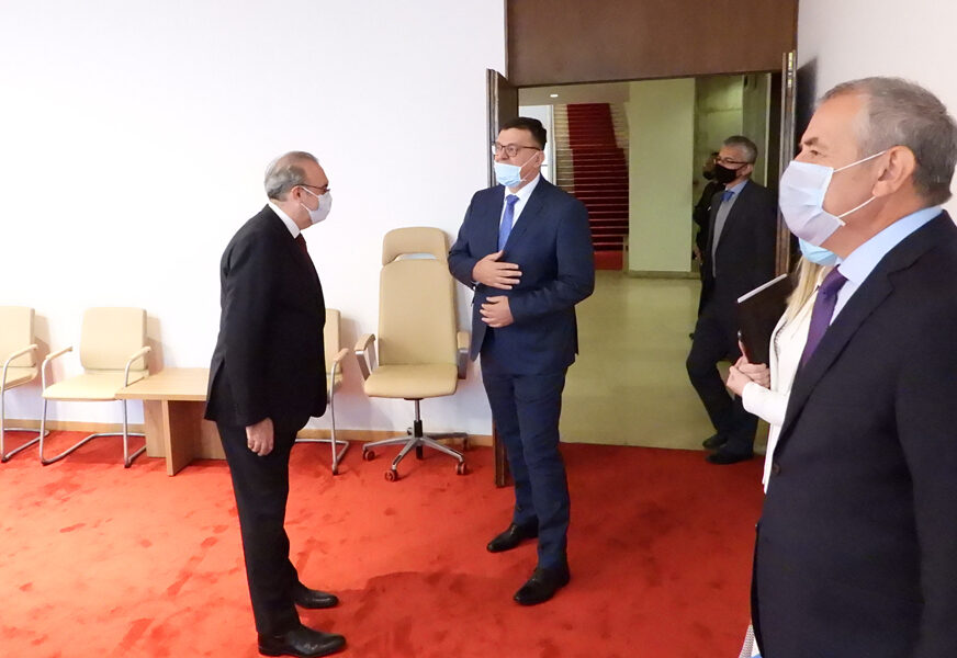 "STVARANJE NOVIH PRILIKA ZA ULAGANJE" Tegeltija s ambasadorom Кočom