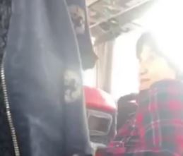 “JA TO DA NOSIM NEĆU” Putnici u autobusu tražili od žene da stavi masku, a kada je odbila nastao je HAOS (VIDEO)