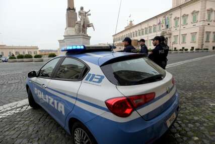Policija Italija