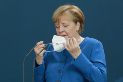 NAJGORE TEK DOLAZI Merkel: Na ivici smo GUBITKA KONTROLE nad koronom