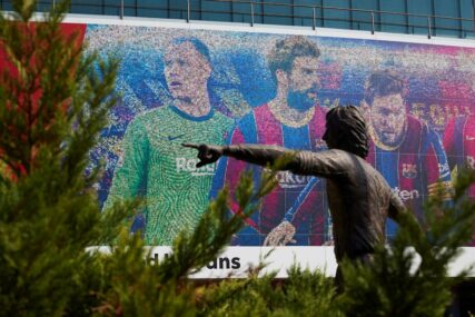 OGROMNA KRIZA Barselona uzela kredit da plaća fudbalere