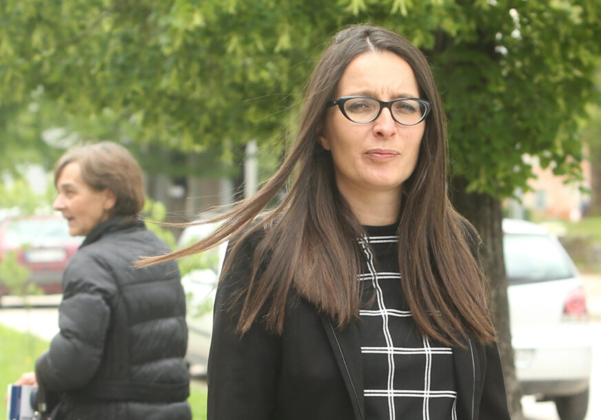 Biračka mjesta otvorena na vrijeme: Na referendumu u Drvaru biraju za ili protiv opoziva načelnice Runić