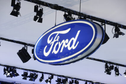 GIGANT NIŠTA NE PREPUŠTA SLUČAJU Zaposleni u Fordu radiće od kuće do juna 2021.
