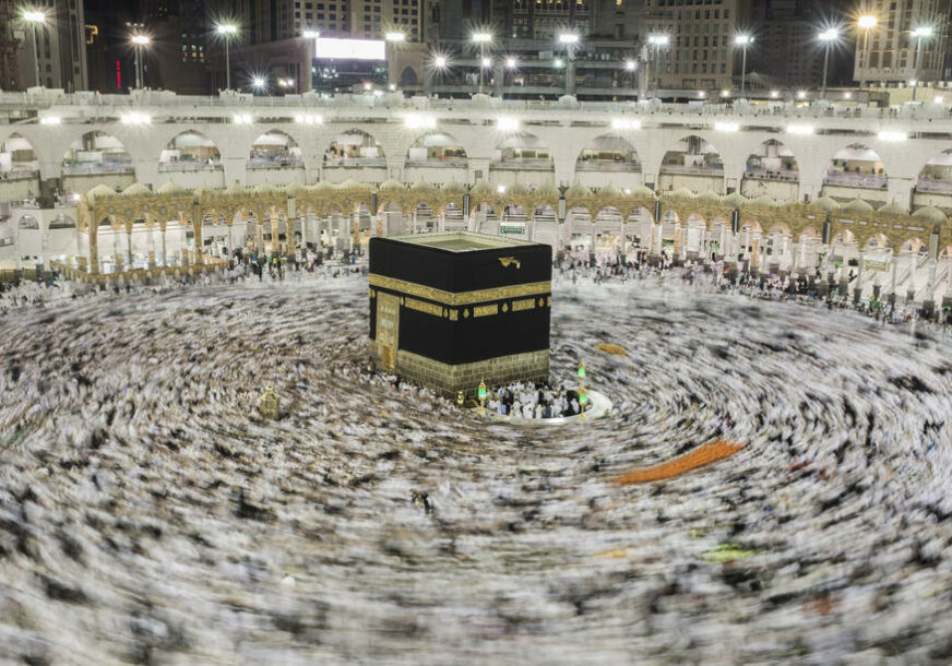 PRVI PUT NAKON SEDAM MJESECI PAUZE Saudijske vlasti dozvolile molitve u Meki