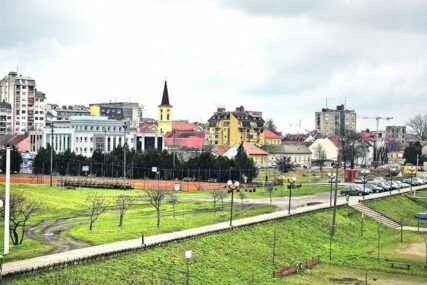 Stambeno zbrinjavanje u Pančevu: Seoske kuće za 15 porodica iz BiH i Hrvatske