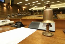 SDA OSVOJILA VIŠE OD 30 ODSTO GLASOVA  Poznato ko je još prešao izborni prag za Parlament FBiH