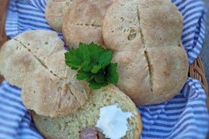 NOĆNE PTICE Uveče ih zamijesite, ujutro uživate u mirisnim lepinjama