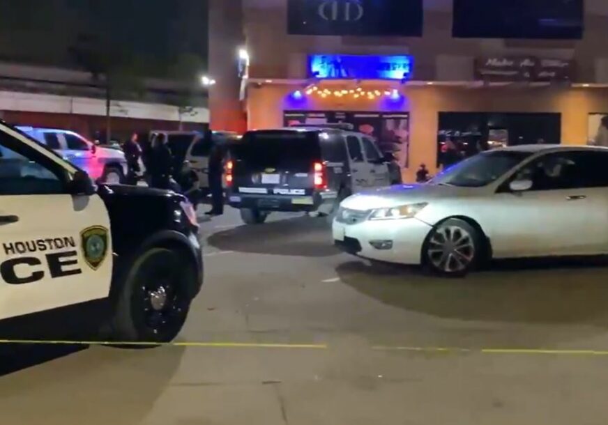 NAPADAČ U BIJEGU U pucnjavi u noćnom klubu u Hjustonu ubijene tri, a  ranjena jedna osoba