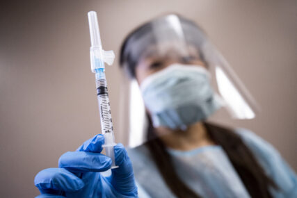 BORBA SA OPAKIM VIRUSOM Kineska vakcina uspješna u srednjoj fazi testiranja