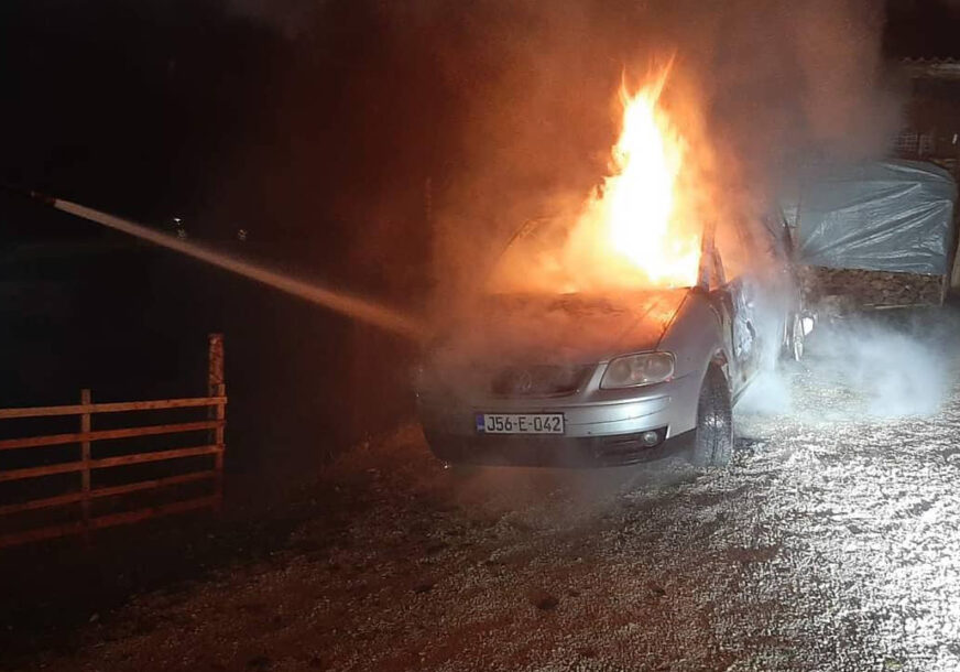 TOKOM NOĆI GORIO AUTOMOBIL Zapaljen „folksvagen turan“, policija radi na rasvjetljavanju slučaja