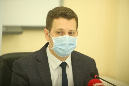 KORONA ODNIJELA DEVET ŽIVOTA U Srpskoj na virus pozitivno još 648 osoba