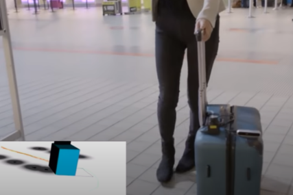 ROBOTIZOVANA TORBA Napravljen kofer koji pomaže slijepim ljudima prilikom putovanja (VIDEO)