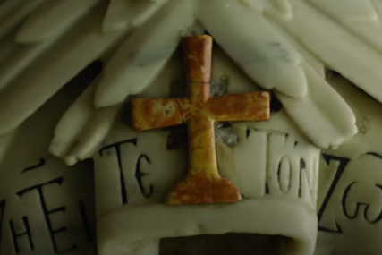 PRVI PUT NAKON DVA VIJEKA Otvoren Isusov grob, arheolog poručio da mu "KLECAJU KOLJENA" (VIDEO)